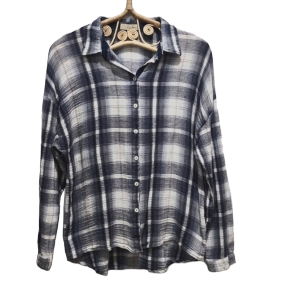 ⭐️Love notes blue and cream plaid shirt size L